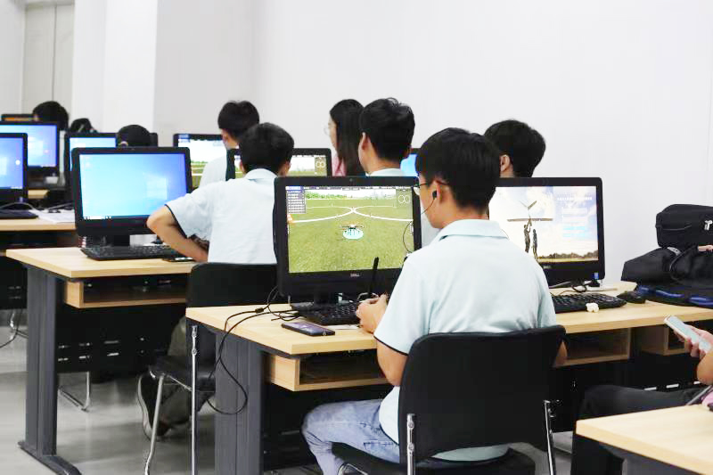 无人机考证培训班要多少钱？